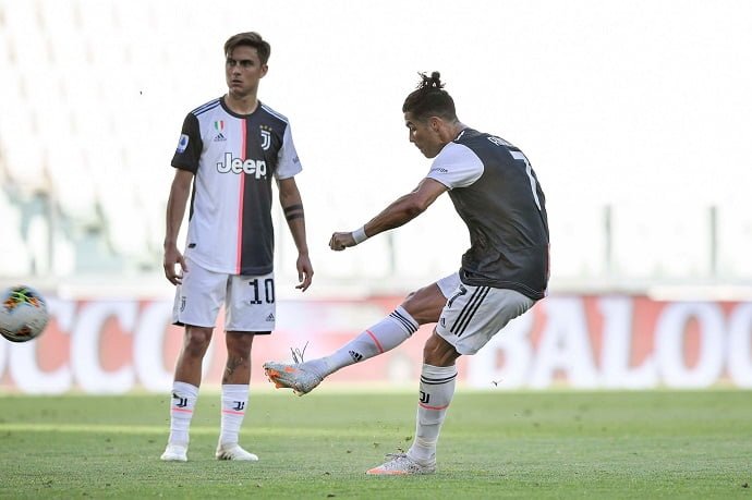 Cristiano Ronaldo has scored an amazing freekick against Torino | 3-1