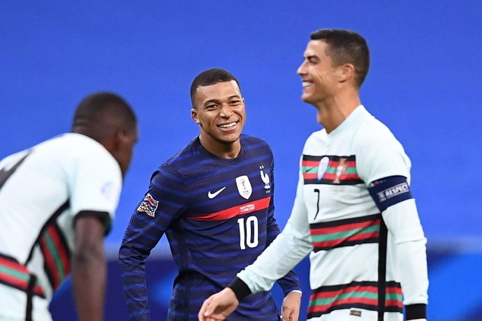 Ronaldo and Mbappe share a special moment