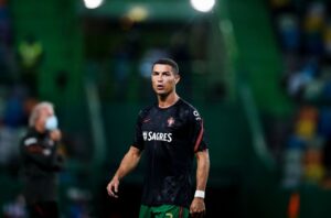 Vote for Ronaldo for Player of the Century at Globe Soccer Awards