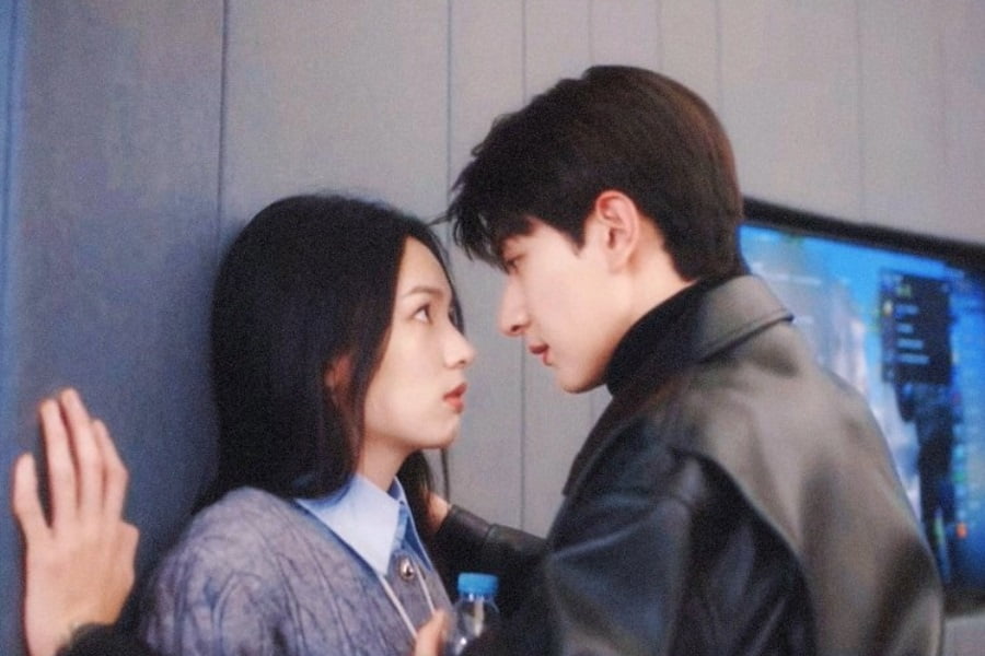 Sneak Peek Into the Love Story of Lin Yi and Zhou Ye in the Highly Anticipated C-Drama Everyone Loves Me