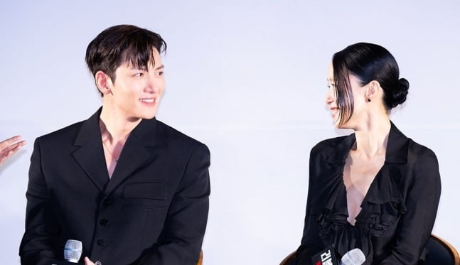 Ji Chang Wook and Jeon Do Yeon